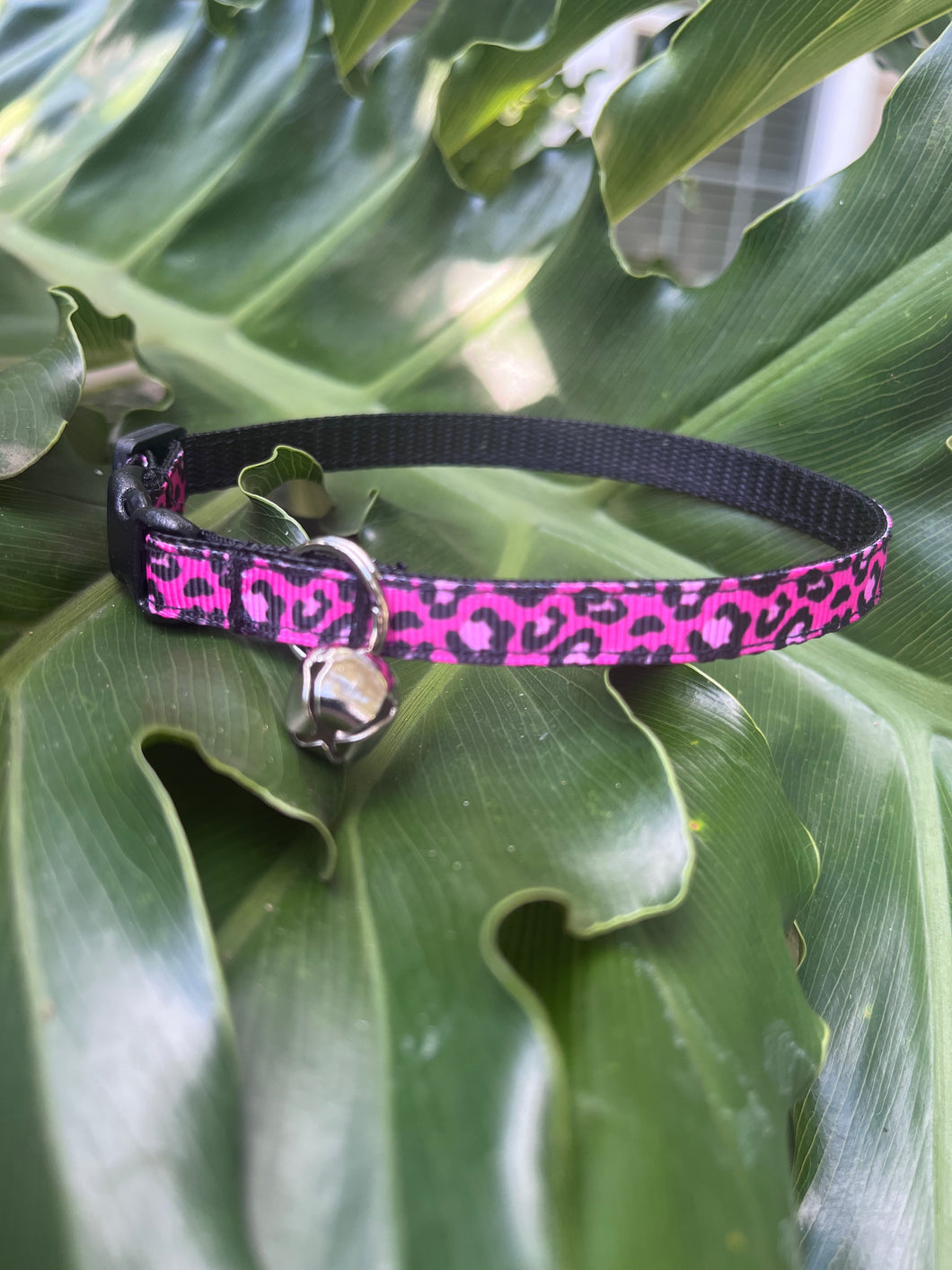 Pink Cheetah Print Cat Collar