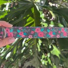 A Bed of Roses Dog Collar